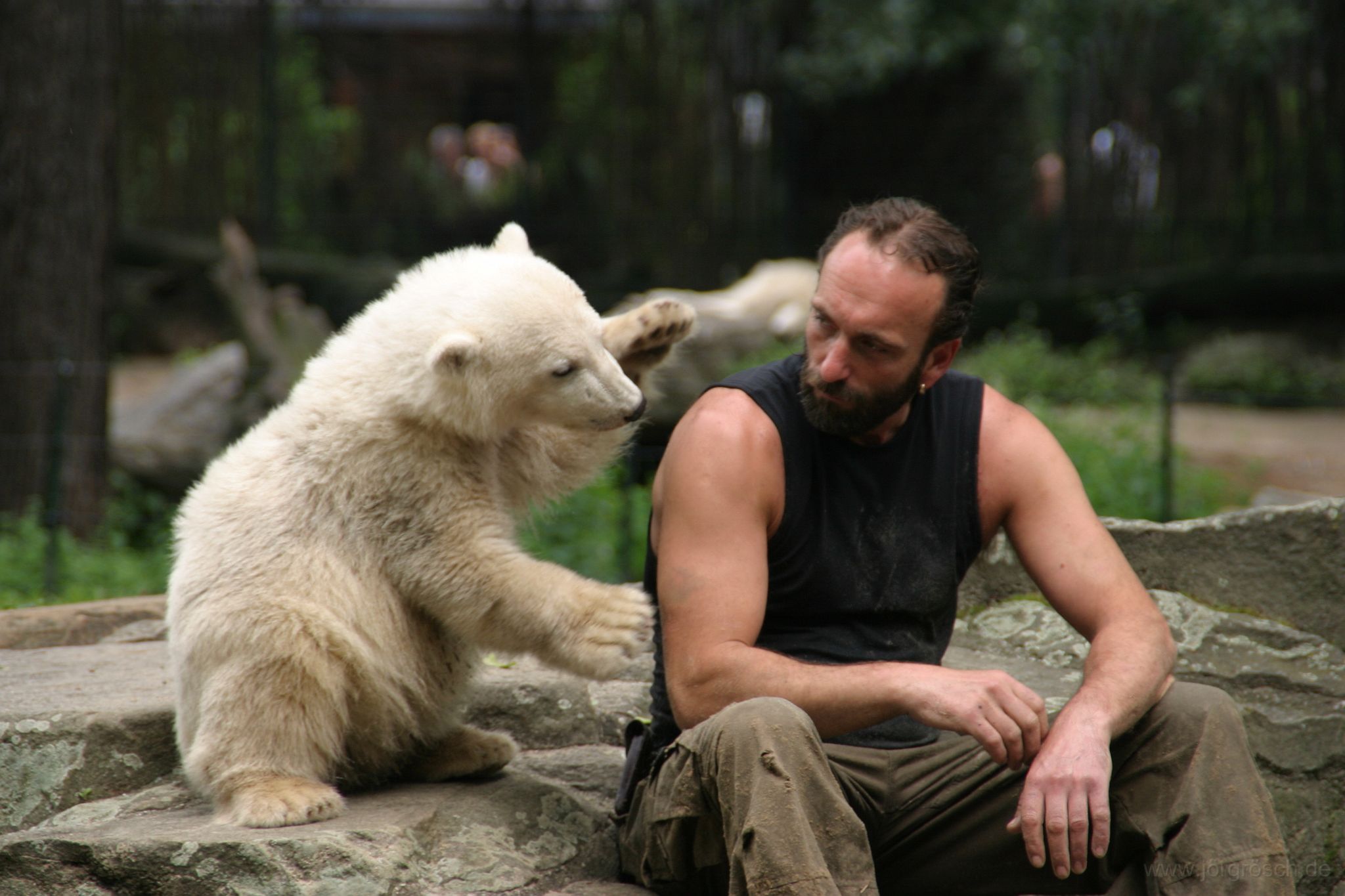 20070527 knut.jpg - Knut† & Thomas Dörflein† im Berliner Zoo